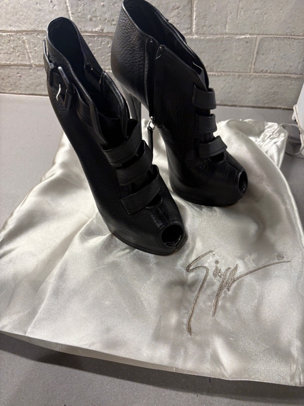 Giuseppe Zanotti Black Peep-Toe Strappy Leather Booties